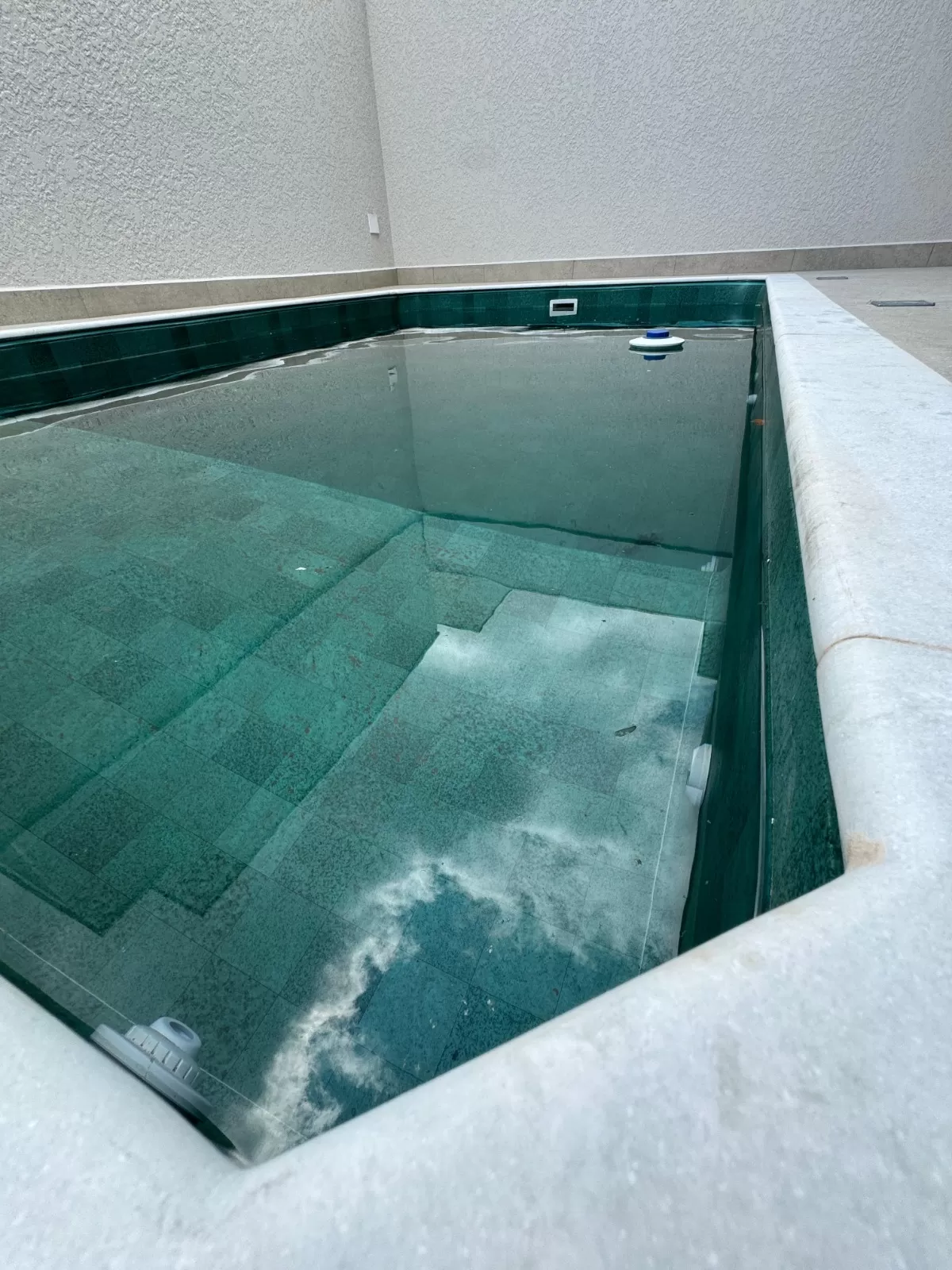 Sobrado à Venda com 3 suítes sendo 1 master, escritório e área gourmet com piscina, 208m² no Condomínio Reserva Ipanema em Sorocaba/SP