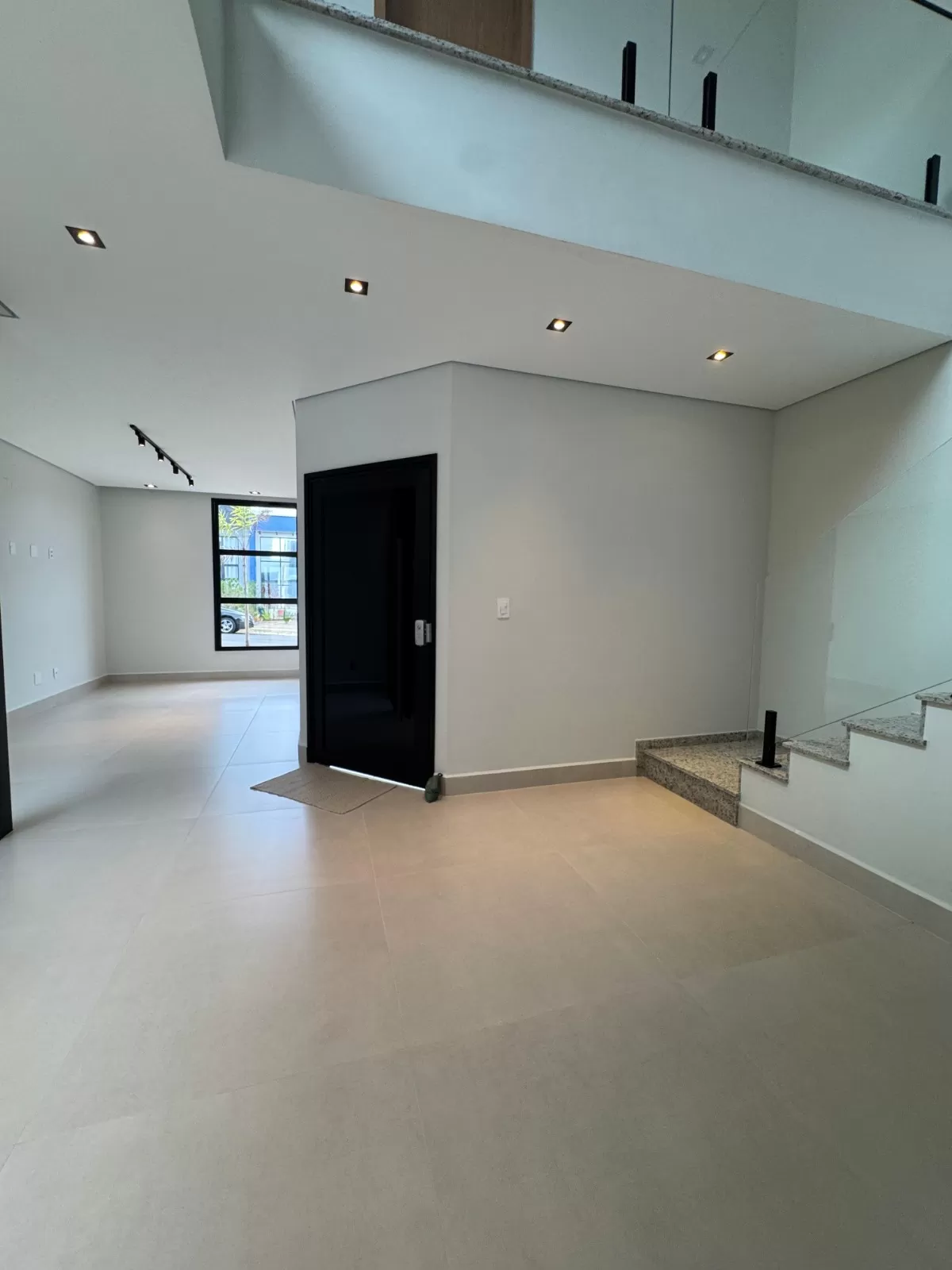 Sobrado à Venda com 3 suítes sendo 1 master, escritório e área gourmet com piscina, 208m² no Condomínio Reserva Ipanema em Sorocaba/SP