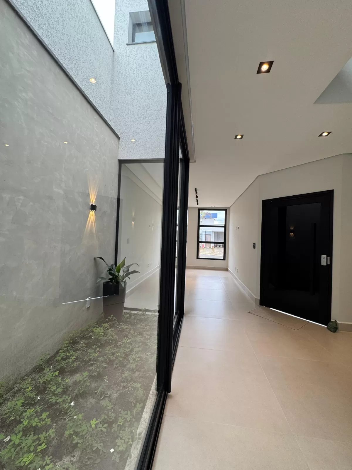 Sobrado à Venda com 3 suítes sendo 1 master, escritório e área gourmet com piscina, 208m² no Condomínio Reserva Ipanema em Sorocaba/SP