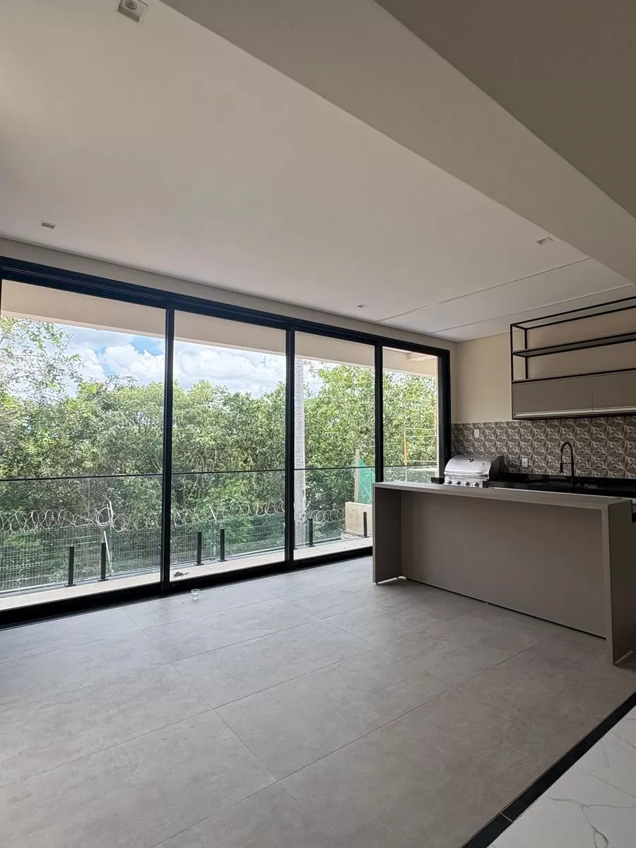 Sobrado à Venda com 4 suítes, escritório e piscina, 306m² no Condomínio Cyrela Landscape em Votorantim/SP