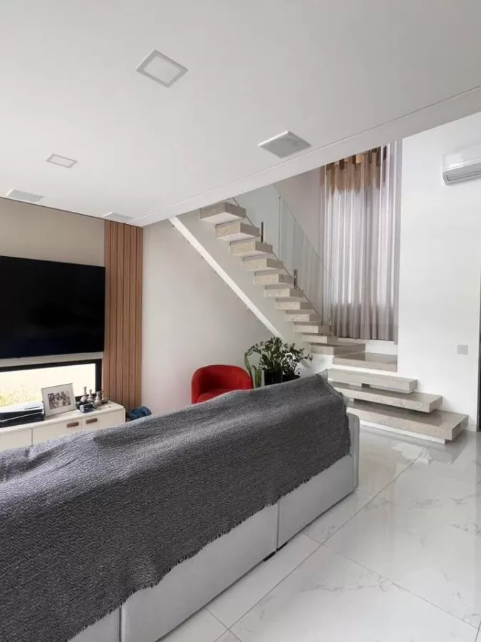 Sobrado à Venda Mobiliado com 3 suítes sendo 1 suíte master e piscina aquecida, 290m² no Condomínio Cyrela Landscape em Votorantim/SP