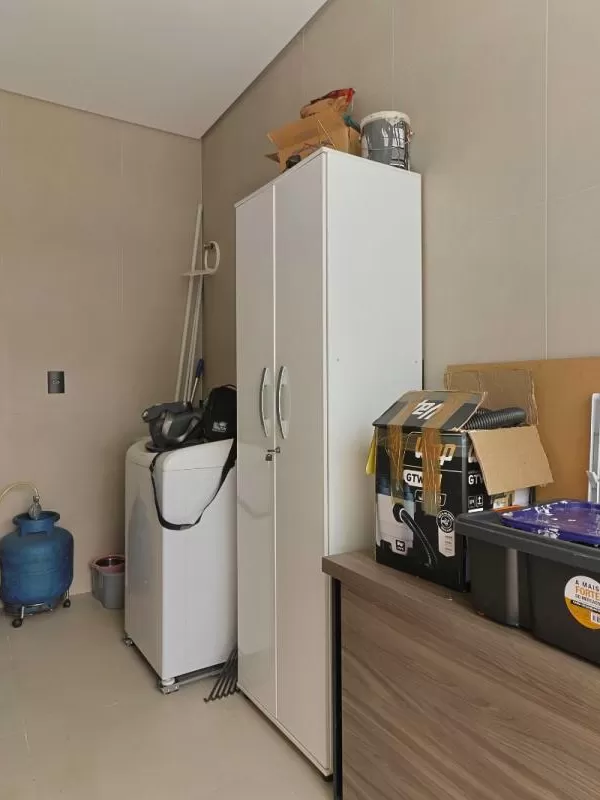 Casa Térrea à Venda com 3 dormitórios sendo 1 suíte e quintal amplo com jardim, 132m² no Condomínio Villagio Wanel em Sorocaba/SP