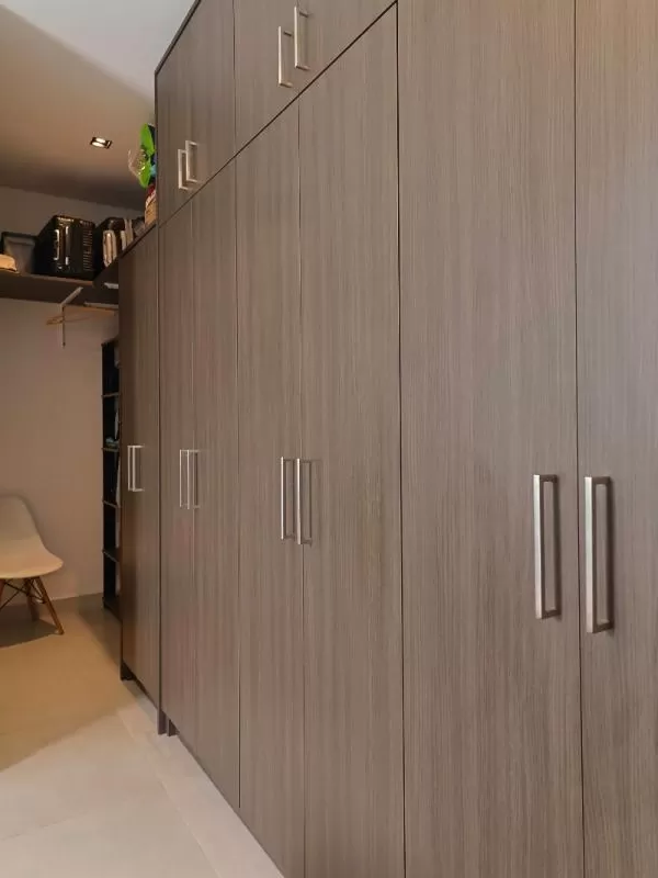 Casa Térrea à Venda com 3 dormitórios sendo 1 suíte e quintal amplo com jardim, 132m² no Condomínio Villagio Wanel em Sorocaba/SP