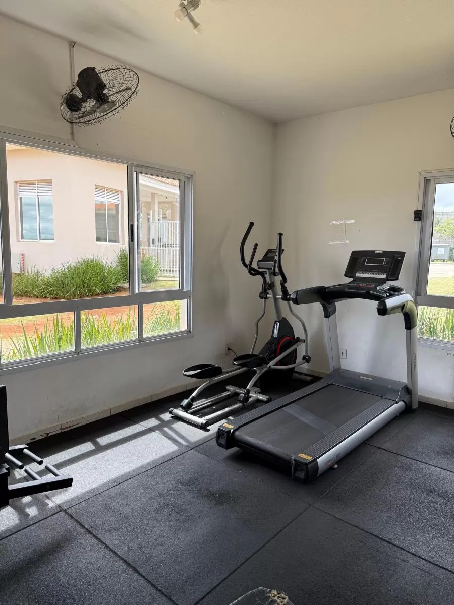 Casa à Venda Mobiliada com 3 dormitórios e localização privilegiada, 100m² no Condomínio Residencial Estoril em Sorocaba/SP