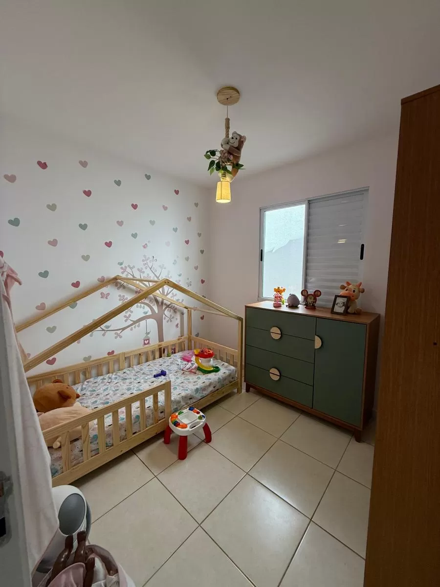 Casa à Venda Mobiliada com 3 dormitórios e localização privilegiada, 100m² no Condomínio Residencial Estoril em Sorocaba/SP