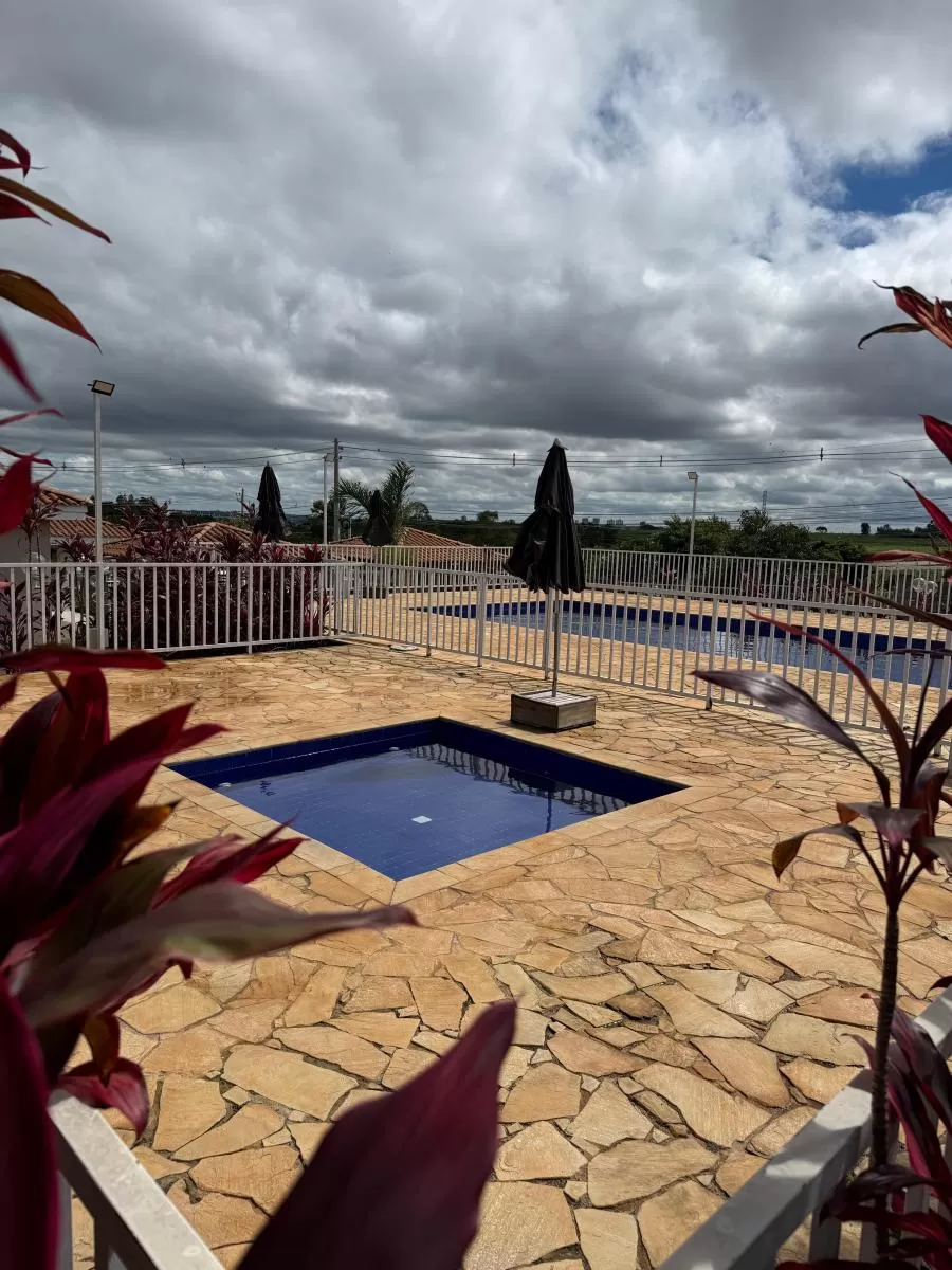 Casa à Venda Mobiliada com 3 dormitórios e localização privilegiada, 100m² no Condomínio Residencial Estoril em Sorocaba/SP