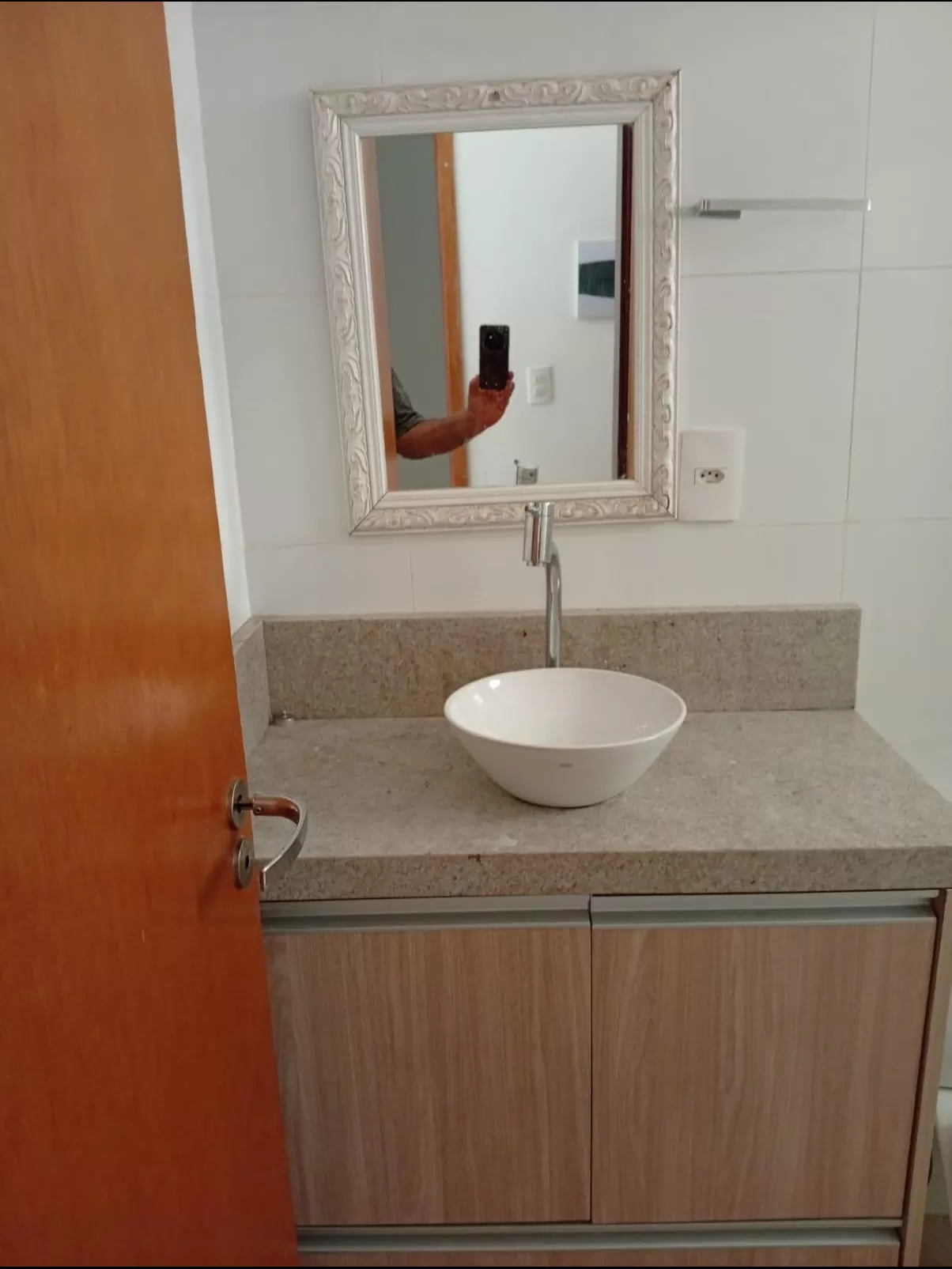 Apartamento à Venda com 3 dormitórios e vista privilegiada, 52m² no Condomínio Residencial Villa Sunset em Sorocaba/SP