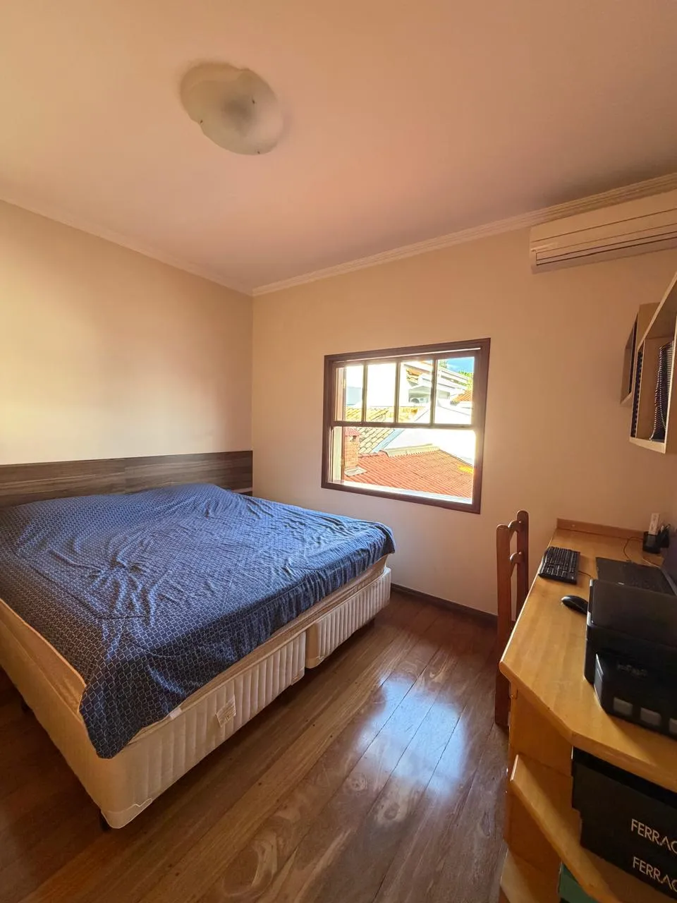 Sobrado à Venda com 3 suítes, escritório e área gourmet com piscina, 266m² no Condomínio Granja Olga II em Sorocaba/SP