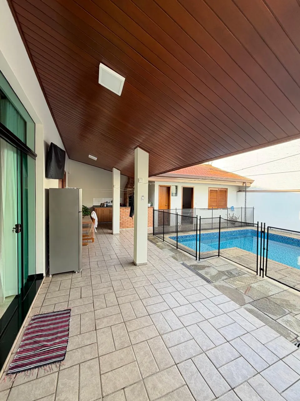 Sobrado à Venda com 3 suítes, escritório e área gourmet com piscina, 266m² no Condomínio Granja Olga II em Sorocaba/SP