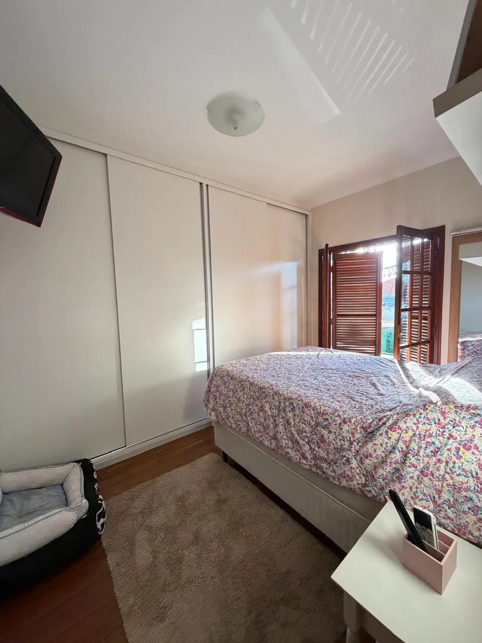 Sobrado à Venda com 3 suítes, escritório e área gourmet com piscina, 266m² no Condomínio Granja Olga II em Sorocaba/SP