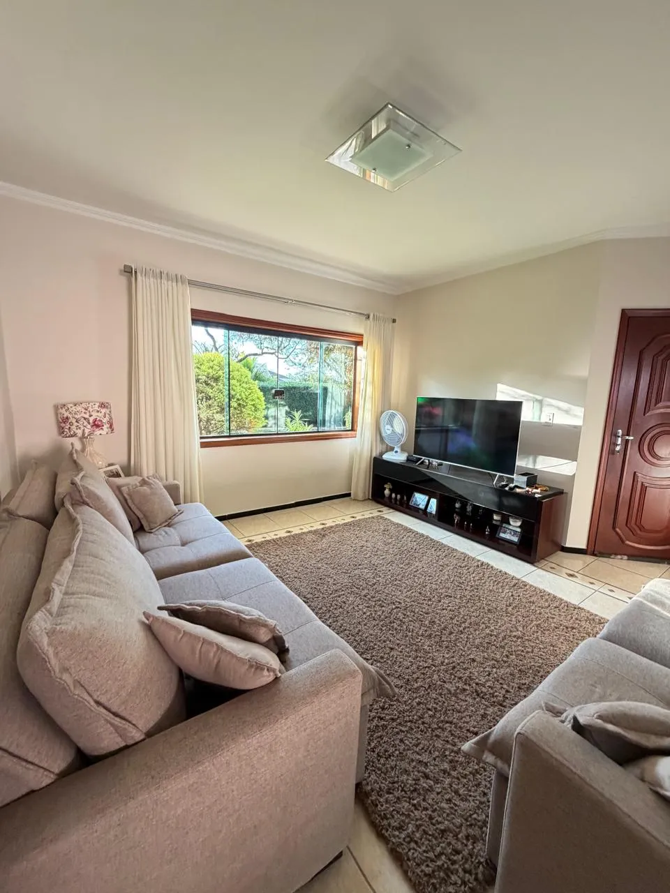 Sobrado à Venda com 3 suítes, escritório e área gourmet com piscina, 266m² no Condomínio Granja Olga II em Sorocaba/SP