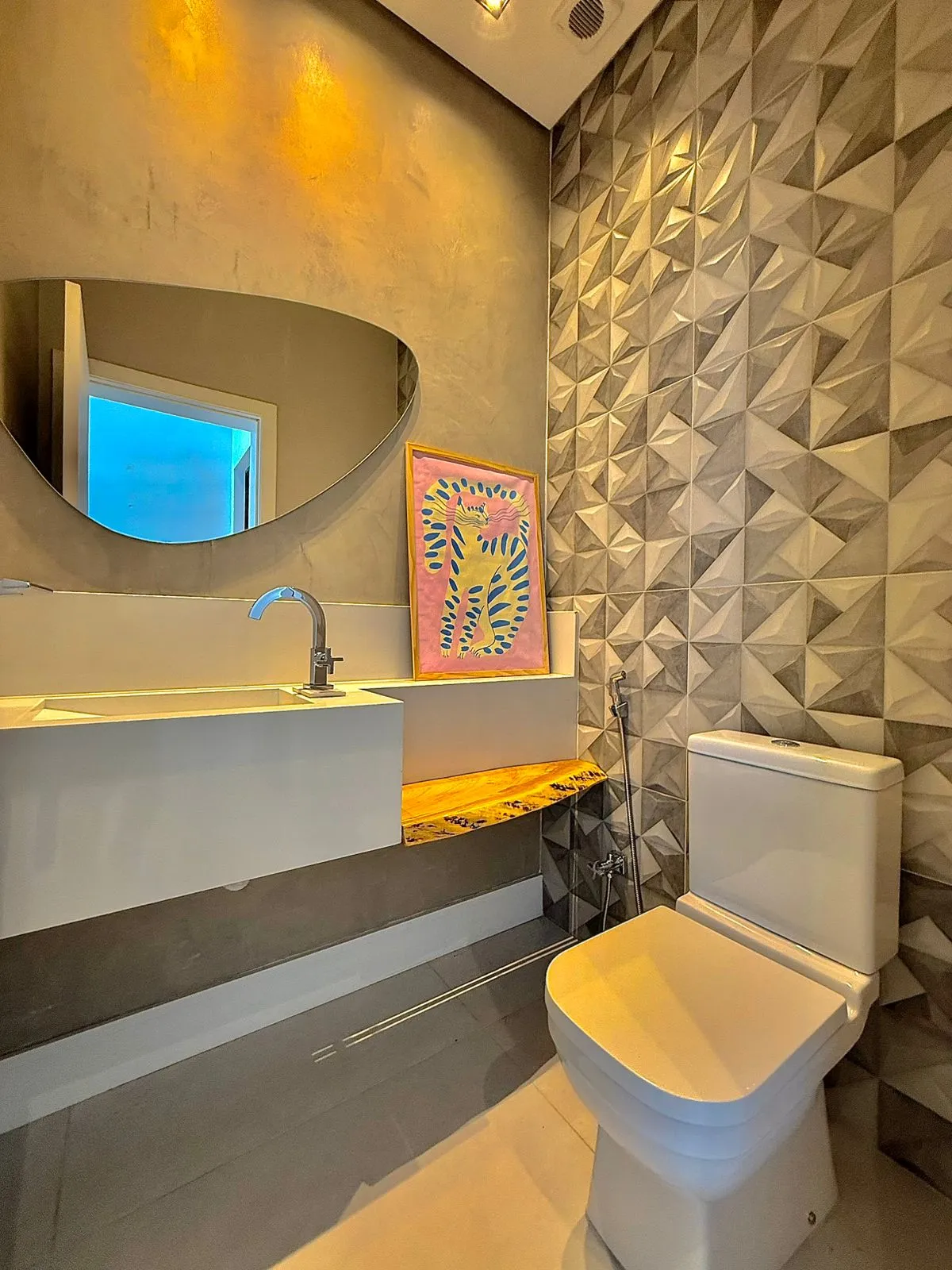 Casa Térrea à Venda ou Locação com 3 suítes, escritório e móveis planejados, 245m² no Condomínio Alphaville Nova Esplanada 4 em Votorantim/SP