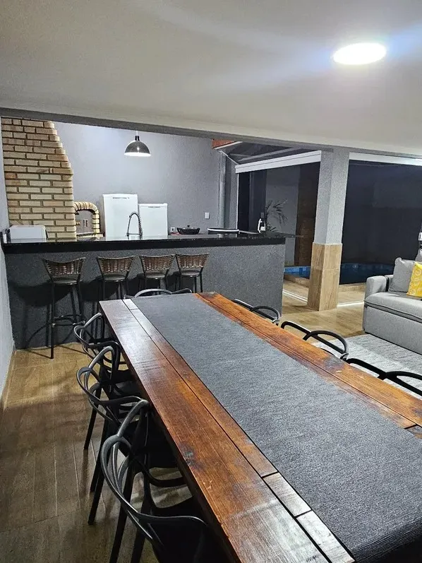 Sobrado com 3 Suítes à Venda no Terras de São Francisco em Sorocaba