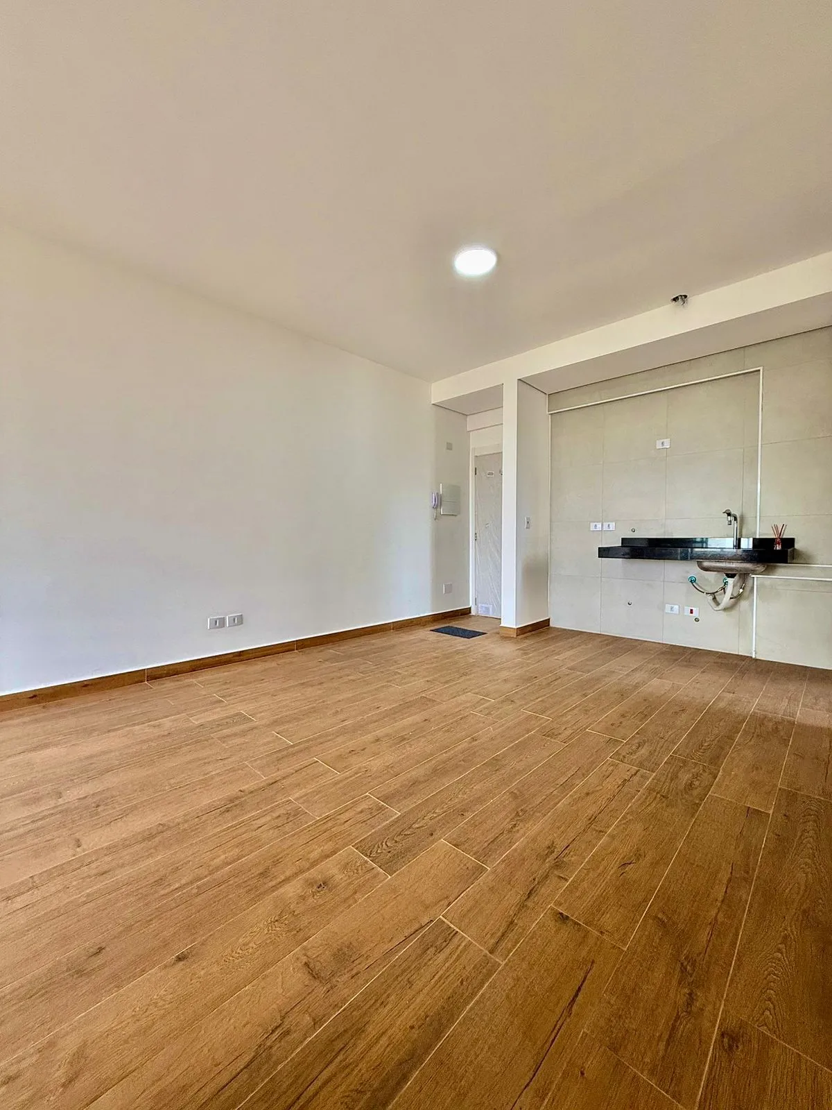 Apartamento à Venda com 3 dormitórios e área gourmet com vista incrível, 93m² no Condomínio Petra Living em Sorocaba/SP