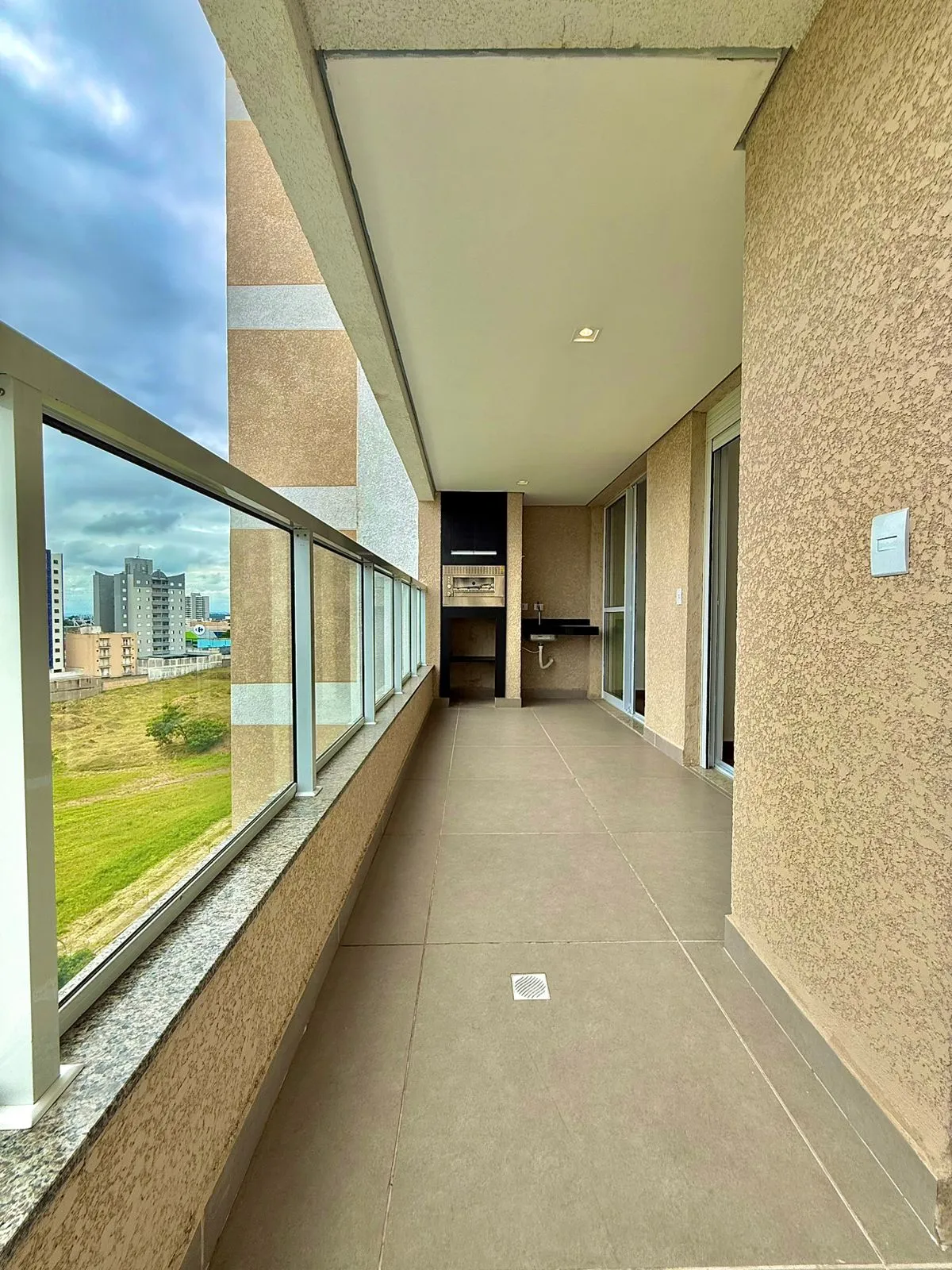 Apartamento à Venda com 3 dormitórios e área gourmet com vista incrível, 93m² no Condomínio Petra Living em Sorocaba/SP