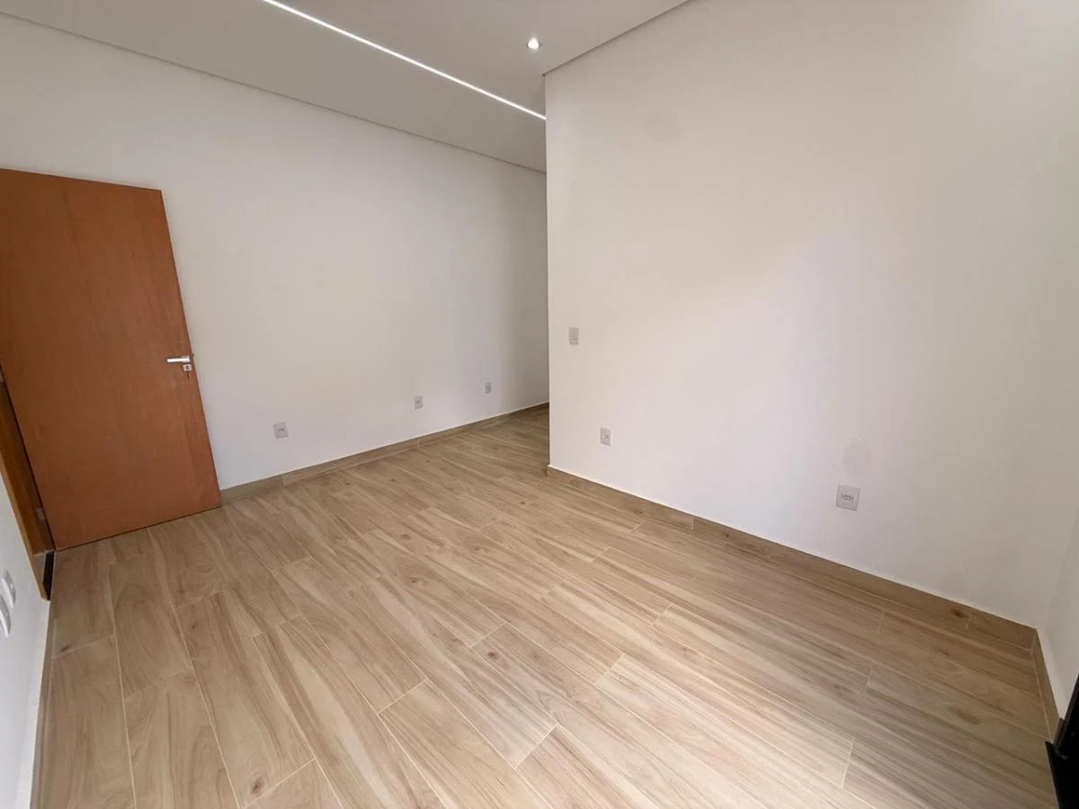 Casa Térrea à Venda com 3 suítes e área gourmet com piscina, 143m² no Condomínio Reserva Ipanema em Sorocaba/SP