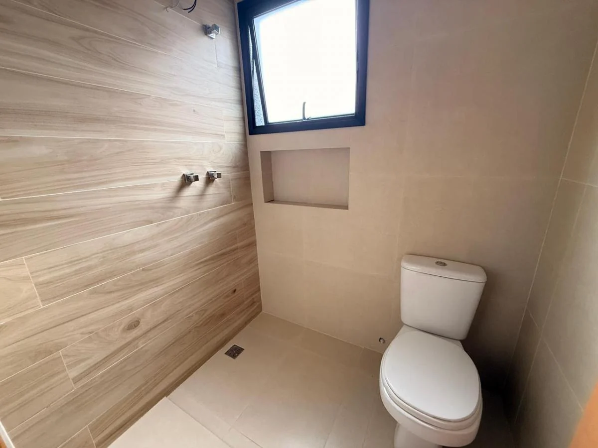 Casa Térrea à Venda com 3 suítes e área gourmet com piscina, 143m² no Condomínio Reserva Ipanema em Sorocaba/SP