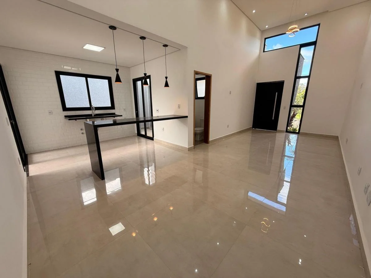 Casa Térrea à Venda com 3 suítes e área gourmet com piscina, 143m² no Condomínio Reserva Ipanema em Sorocaba/SP
