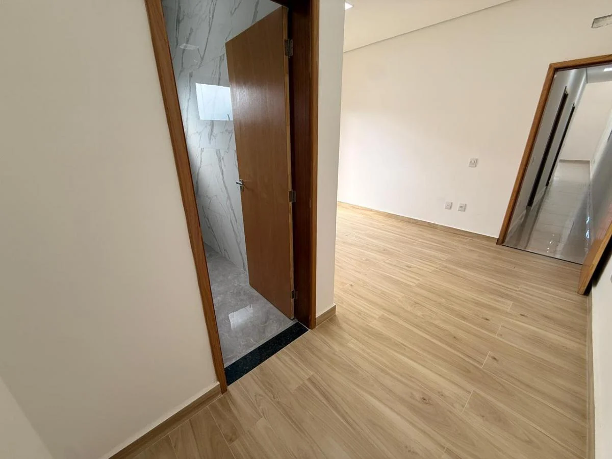 Casa Térrea à Venda com 3 suítes e área gourmet com piscina, 143m² no Condomínio Reserva Ipanema em Sorocaba/SP