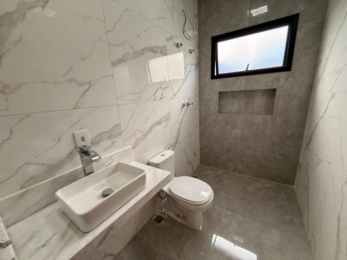 Casa Térrea à Venda com 3 suítes e área gourmet com piscina, 143m² no Condomínio Reserva Ipanema em Sorocaba/SP