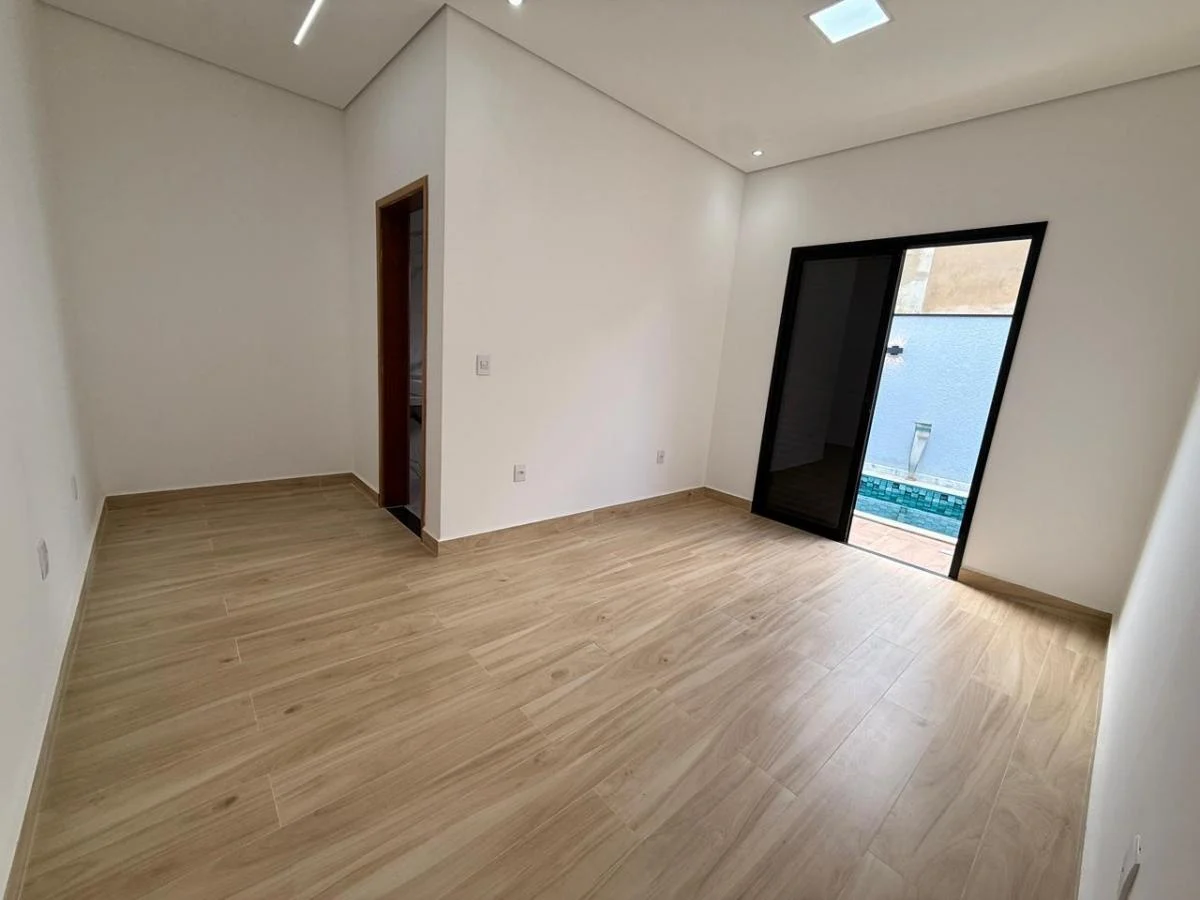 Casa Térrea à Venda com 3 suítes e área gourmet com piscina, 143m² no Condomínio Reserva Ipanema em Sorocaba/SP