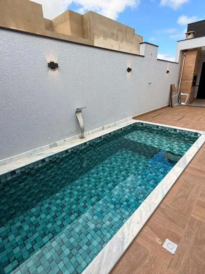 Casa Térrea à Venda com 3 suítes e área gourmet com piscina, 143m² no Condomínio Reserva Ipanema em Sorocaba/SP