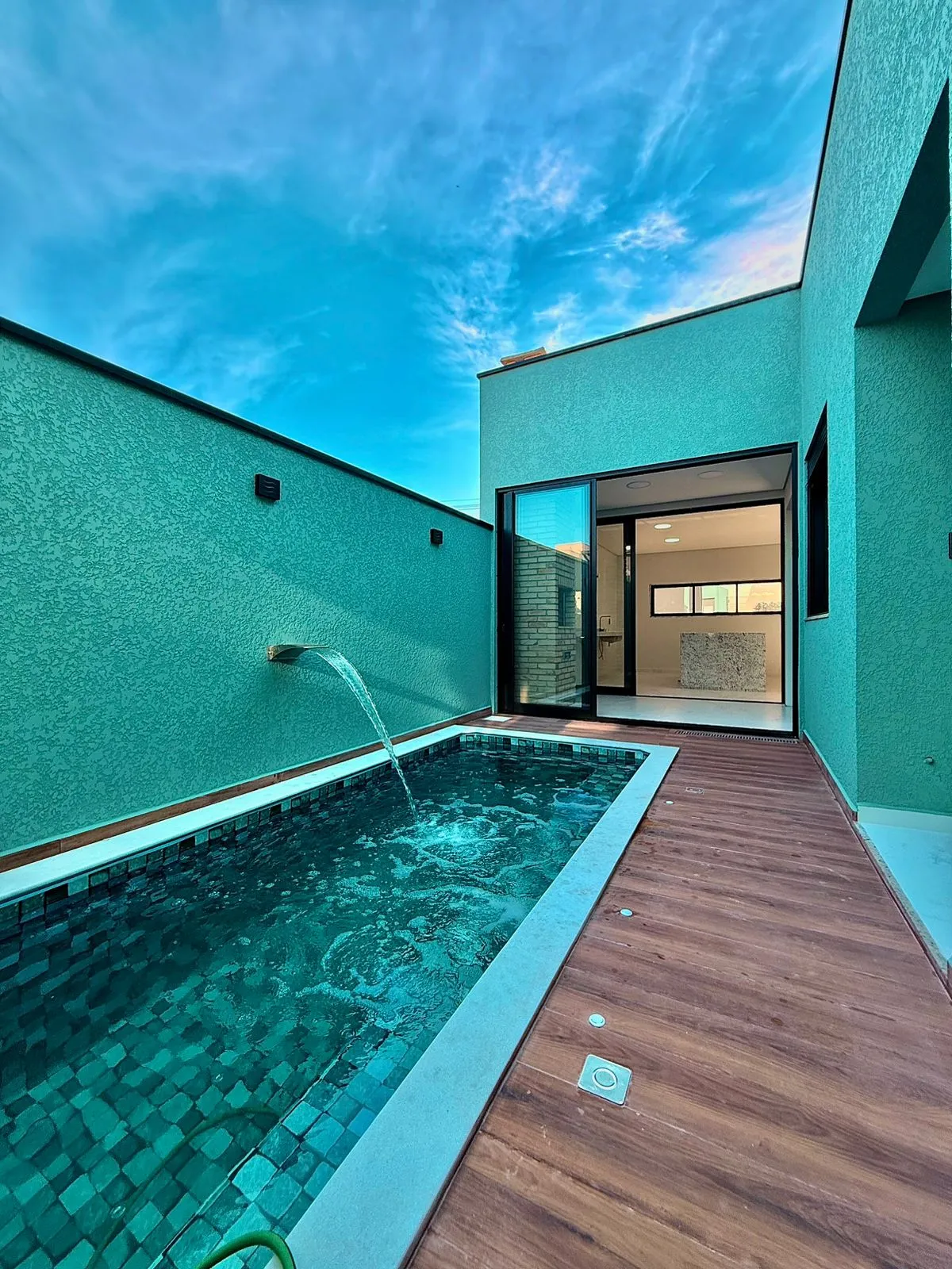 Casa Térrea à Venda com 3 dormitórios e área gourmet com piscina, 137m² no Condomínio Reserva Ipanema em Sorocaba/SP