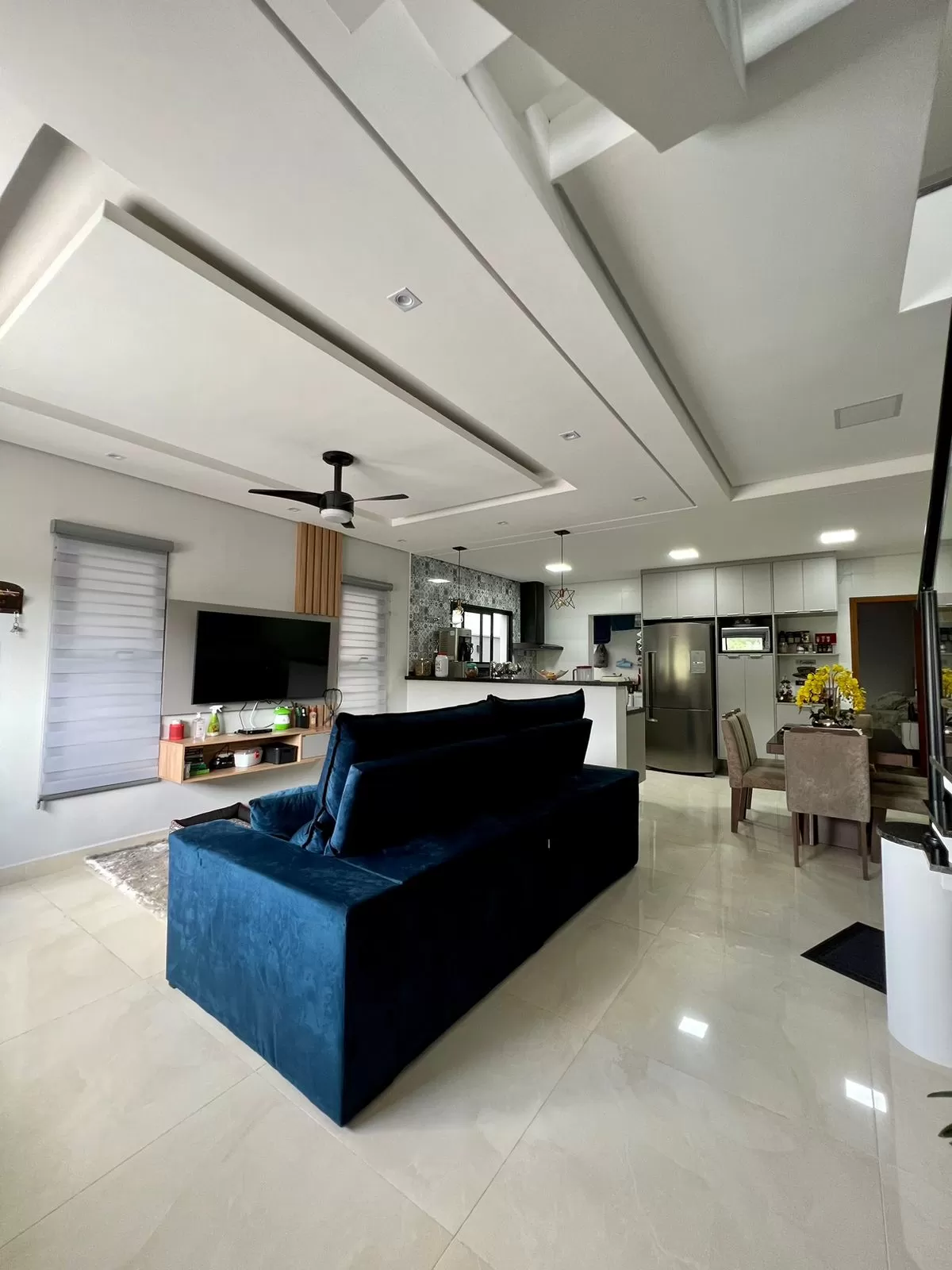 Sobrado à Venda com 3 dormitórios sendo 1 suíte e móveis planejados, 141m² no Condomínio Vale Azul em Votorantim/SP