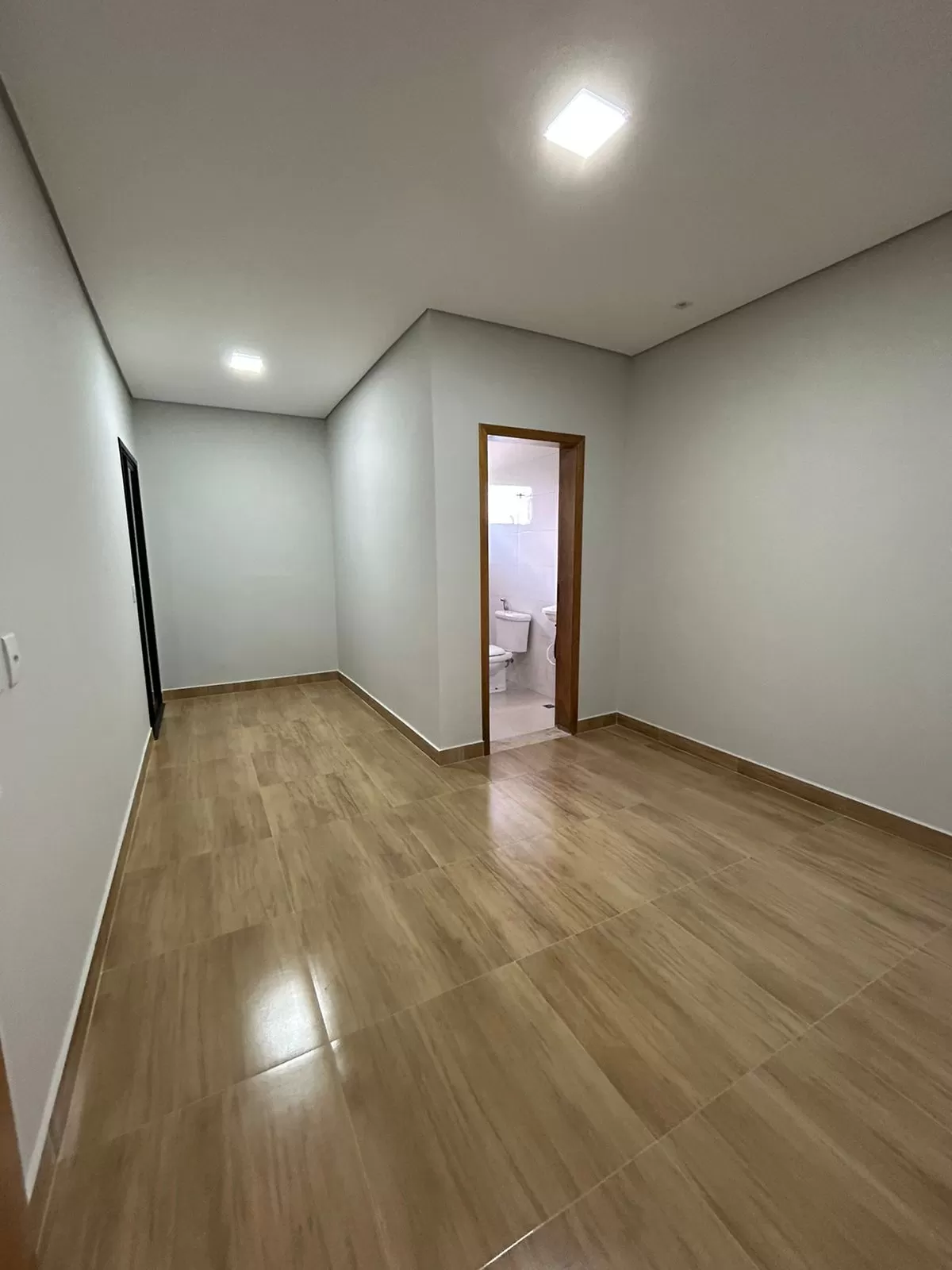 Casa à Venda no Condominio Vale Azul | Votorantim/SP Casa à Venda no Condominio Vale Azul | Votorantim/SP