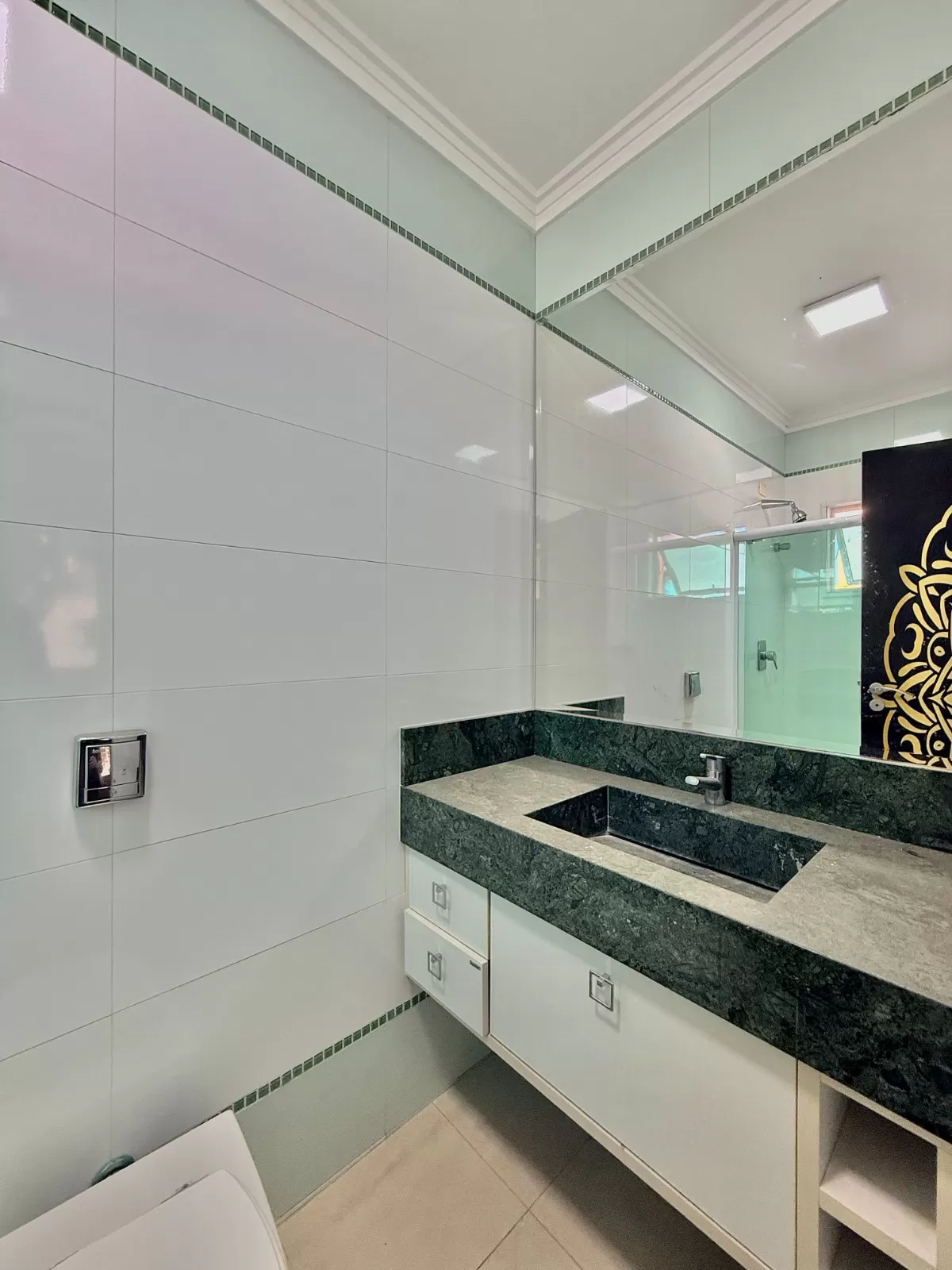 Imóvel de Esquina à Venda no Condomínio Villa dos Inglezes em Sorocaba/SP