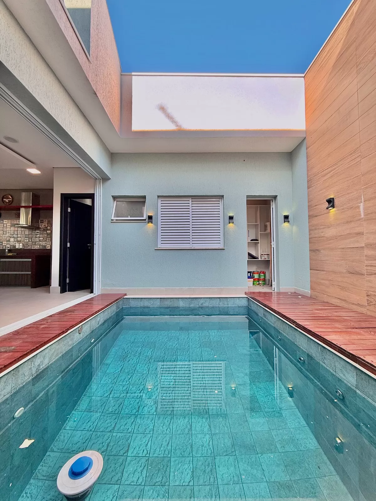 Imóvel de Esquina à Venda no Condomínio Villa dos Inglezes em Sorocaba/SP