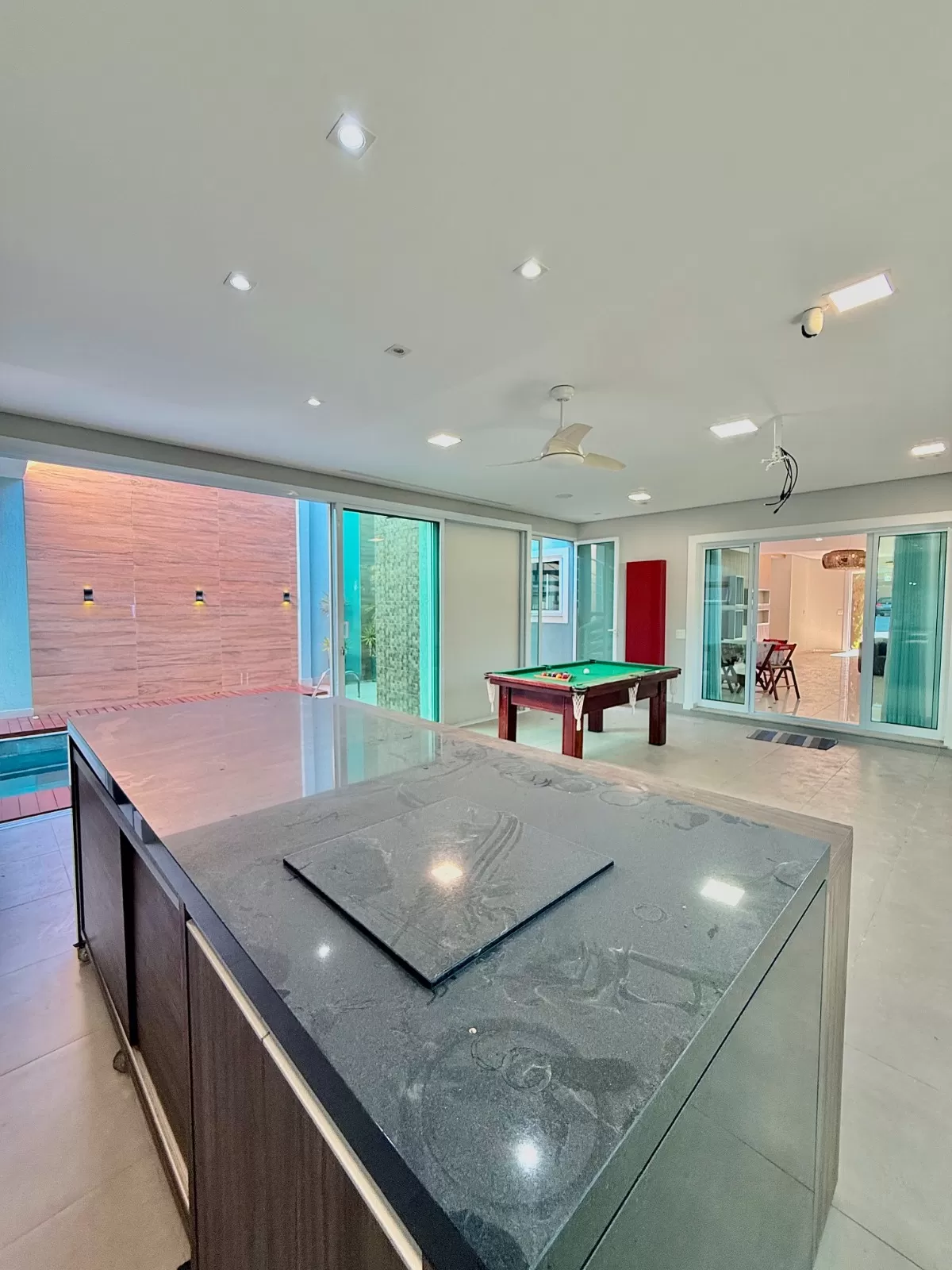 Imóvel de Esquina à Venda no Condomínio Villa dos Inglezes em Sorocaba/SP