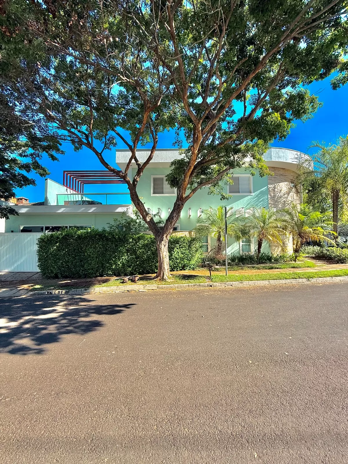 Imóvel de Esquina à Venda no Condomínio Villa dos Inglezes em Sorocaba/SP