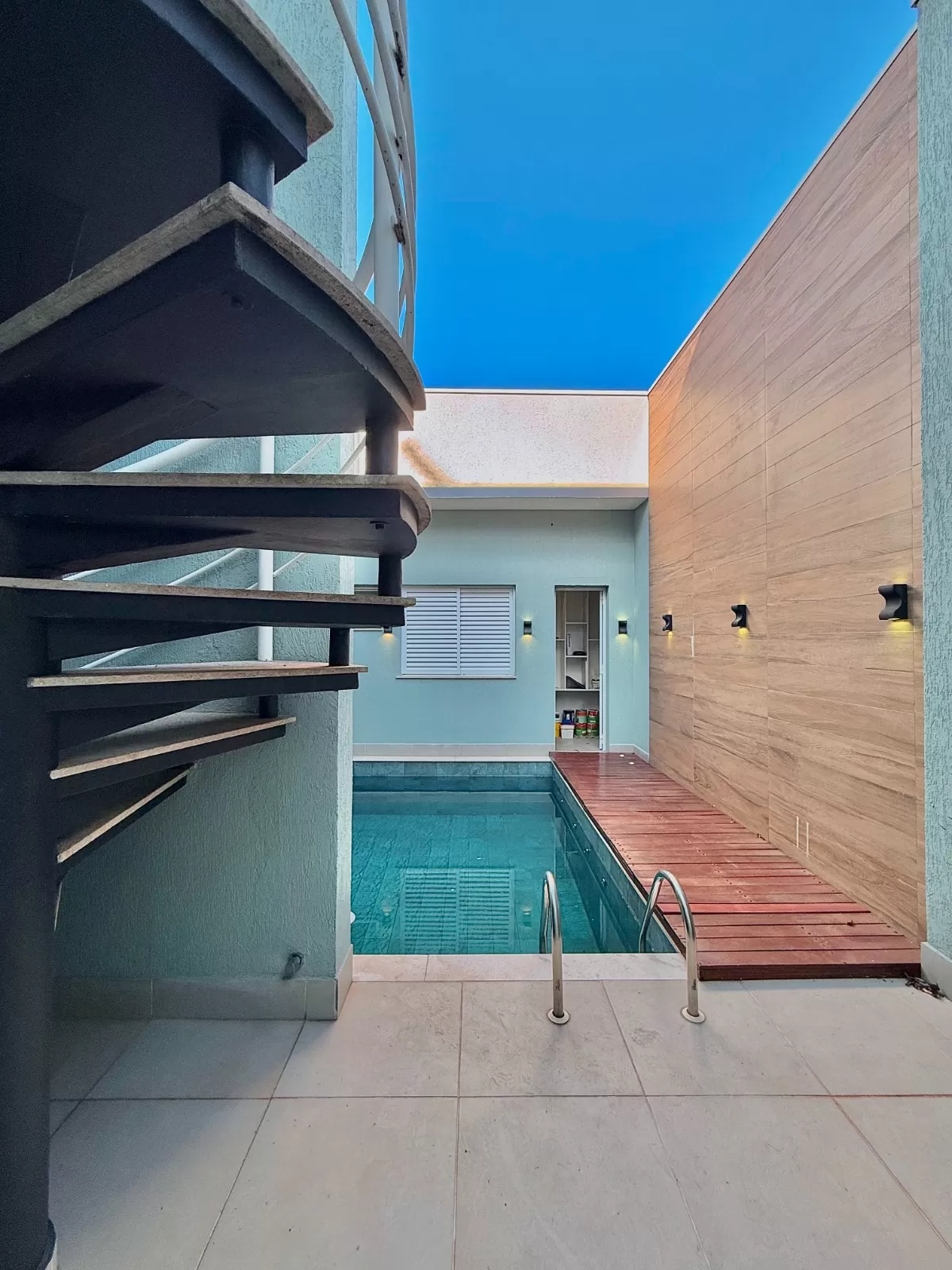 Imóvel de Esquina à Venda no Condomínio Villa dos Inglezes em Sorocaba/SP