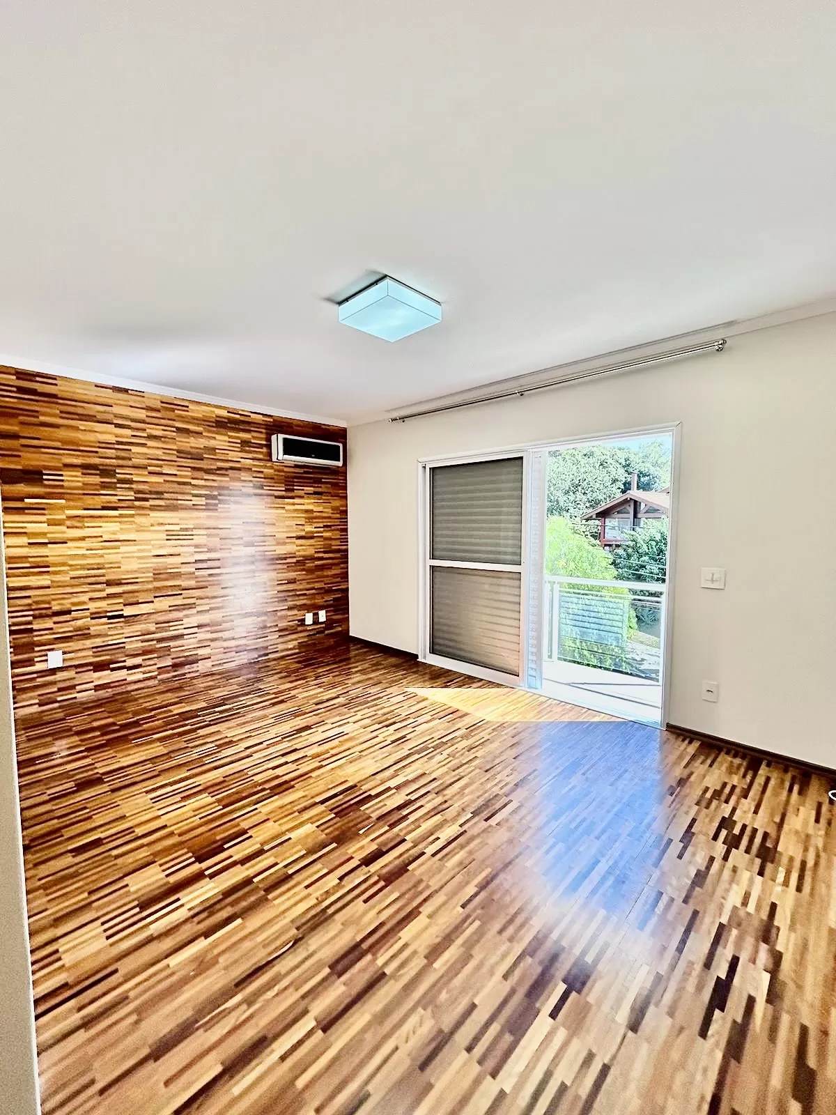 Sobrado à Venda ou Locação com 3 suítes, escritório e móveis planejados, 320m² no Condomínio Aldeia da Mata em Votorantim/SP