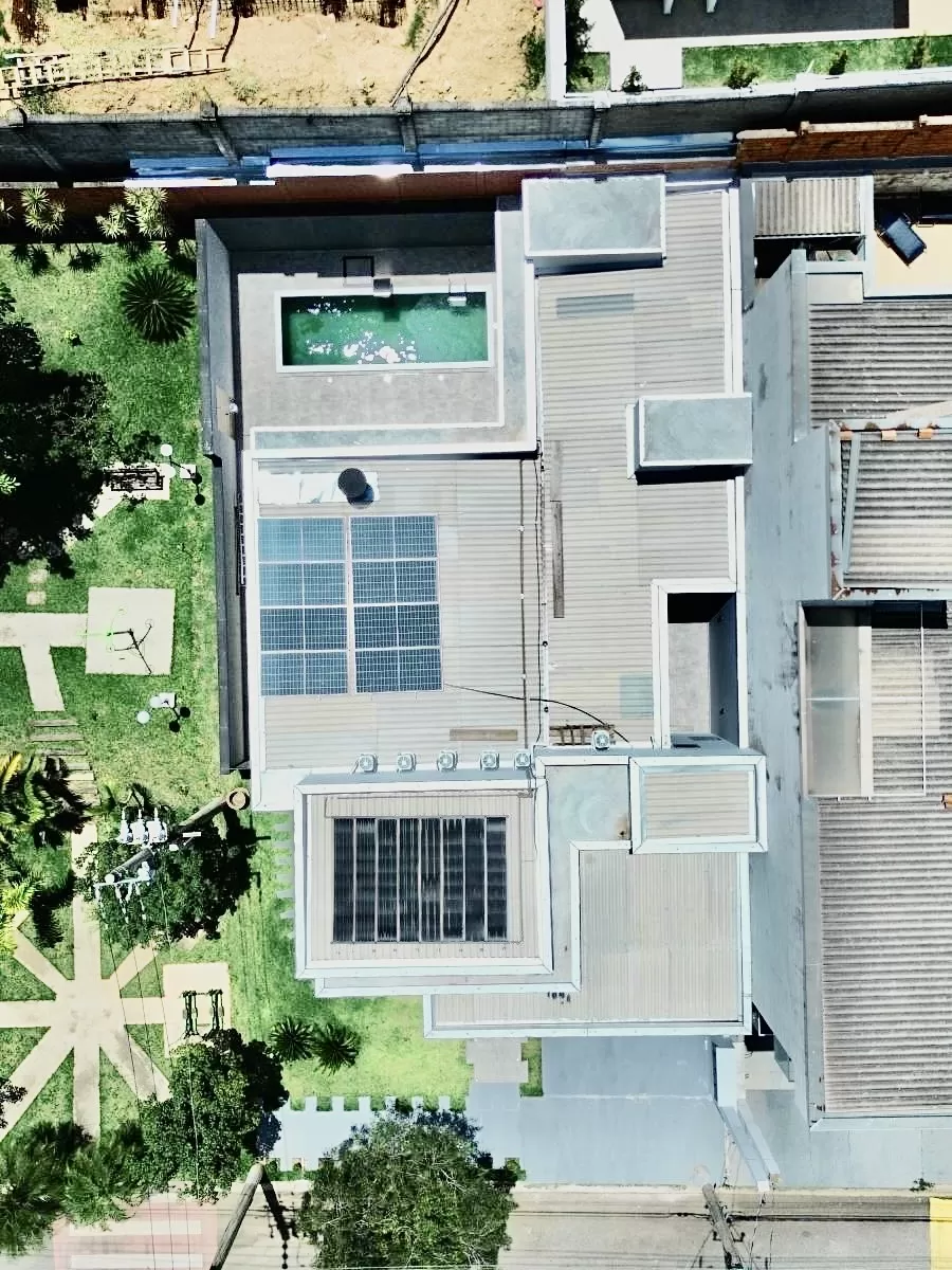 Casa Térrea à Venda ou Locação com 3 suítes sendo 1 master, escritório e área gourmet com piscina, 300m² no Condomínio Aldeia da Mata em Votorantim/SP