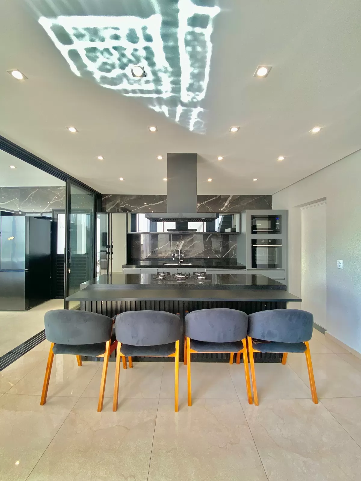 Maravilhoso Sobrado à Venda no Chácara Ondina em Sorocaba/SP