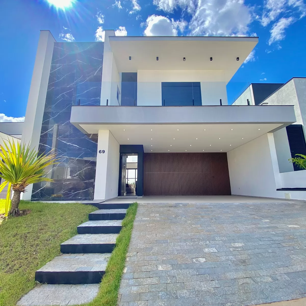 Maravilhoso Sobrado à Venda no Chácara Ondina em Sorocaba/SP