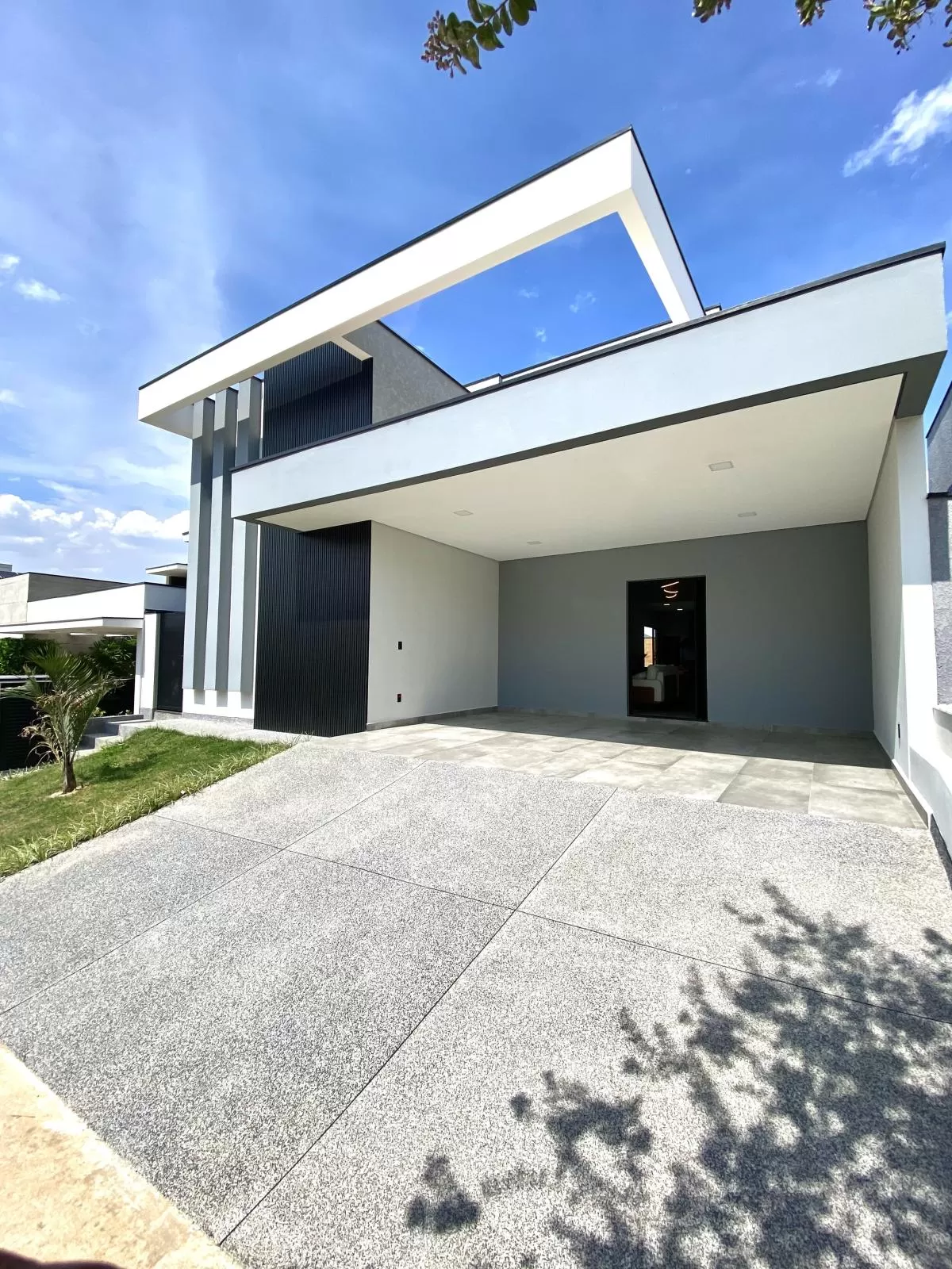 Linda Casa Térrea no Condomínio Chácara Ondina em Sorocaba/SP