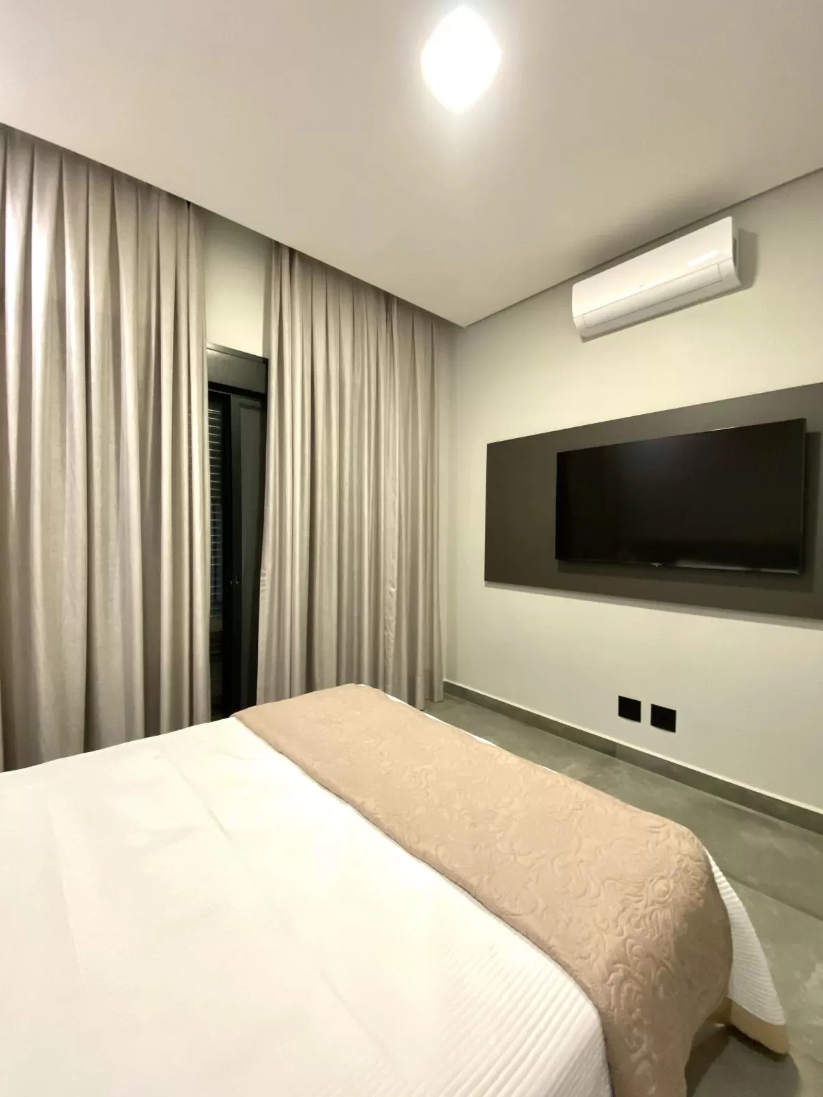 Linda Casa Térrea no Condomínio Chácara Ondina em Sorocaba/SP