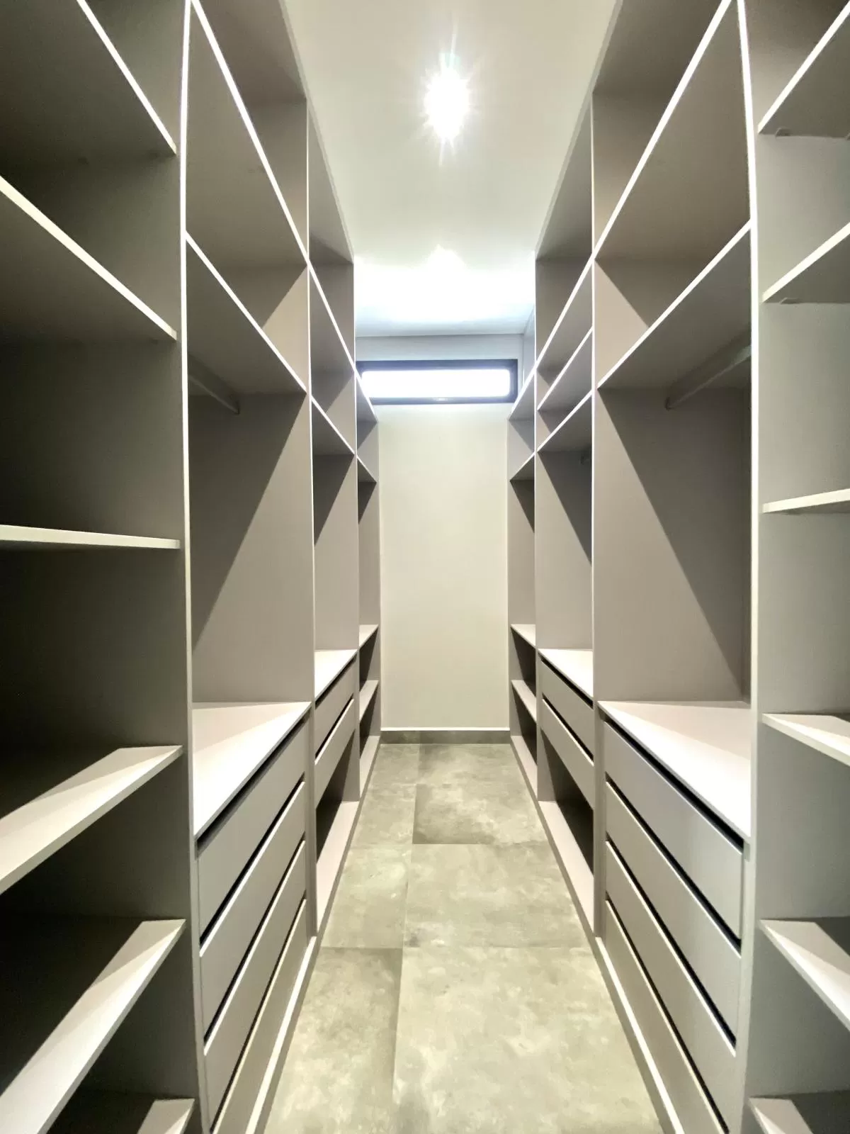 Linda Casa Térrea no Condomínio Chácara Ondina em Sorocaba/SP