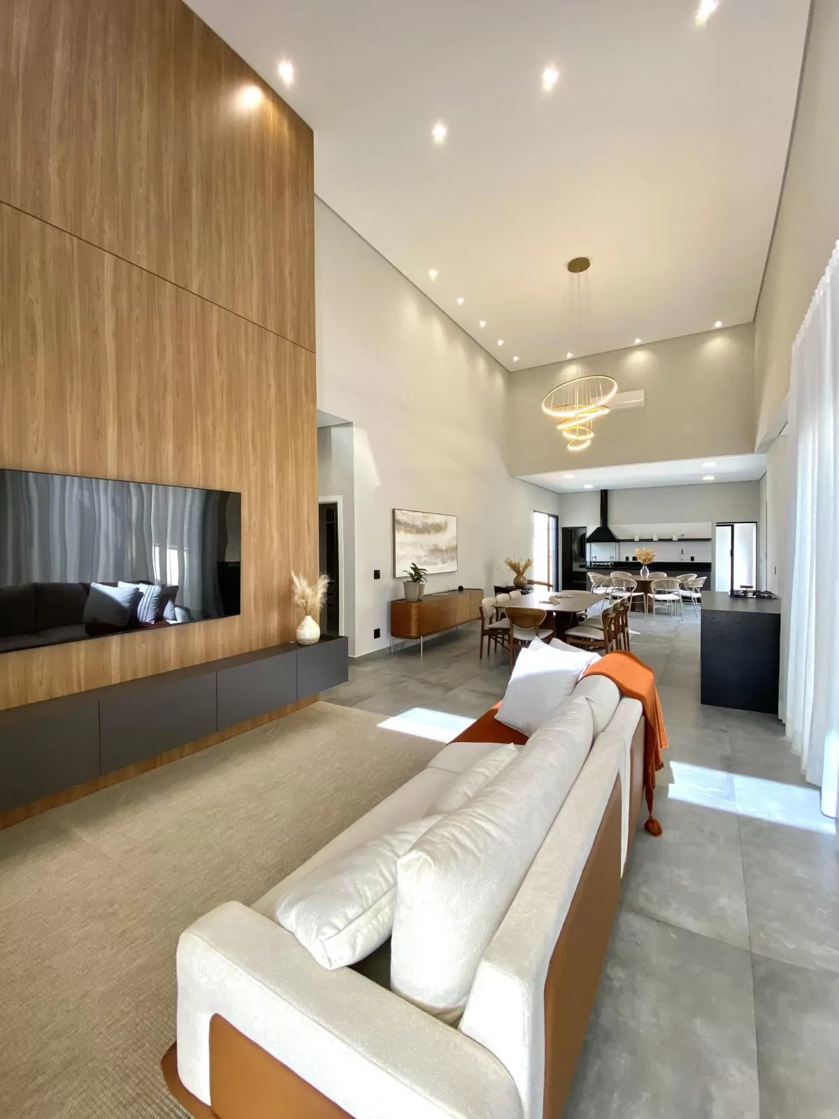 Linda Casa Térrea no Condomínio Chácara Ondina em Sorocaba/SP