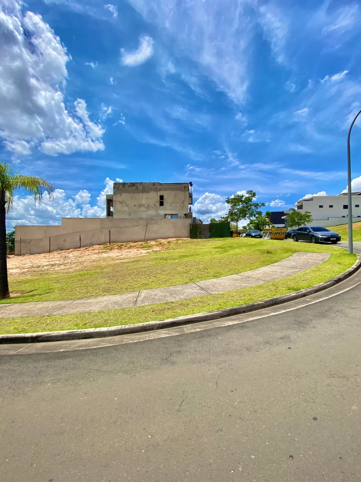 Terreno de Esquina à Venda com ótima topografia, 479m² no Condomínio Alphaville Nova Esplanada 4 em Votorantim/SP