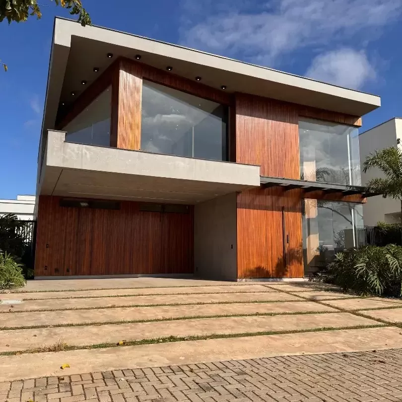 Sobrado à Venda com 4 suítes, móveis planejados e sala de home-theater, 342m² no Condomínio Alphaville Nova Esplanada 4 em Votorantim/SP