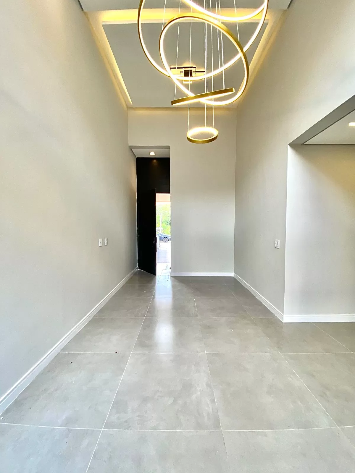 Casa à Venda com 3 dormitórios sendo 1 suíte e área gourmet com churrasqueira, 102m² no Condomínio Vale Azul em Votorantim/SP