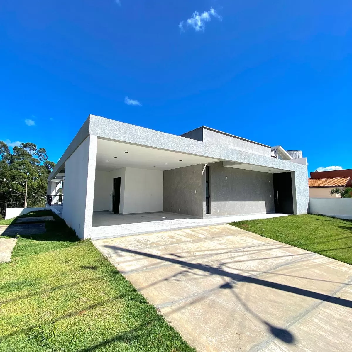 Casa de Esquina à Venda no Condomínio Ibirapuera em Sorocaba/SP