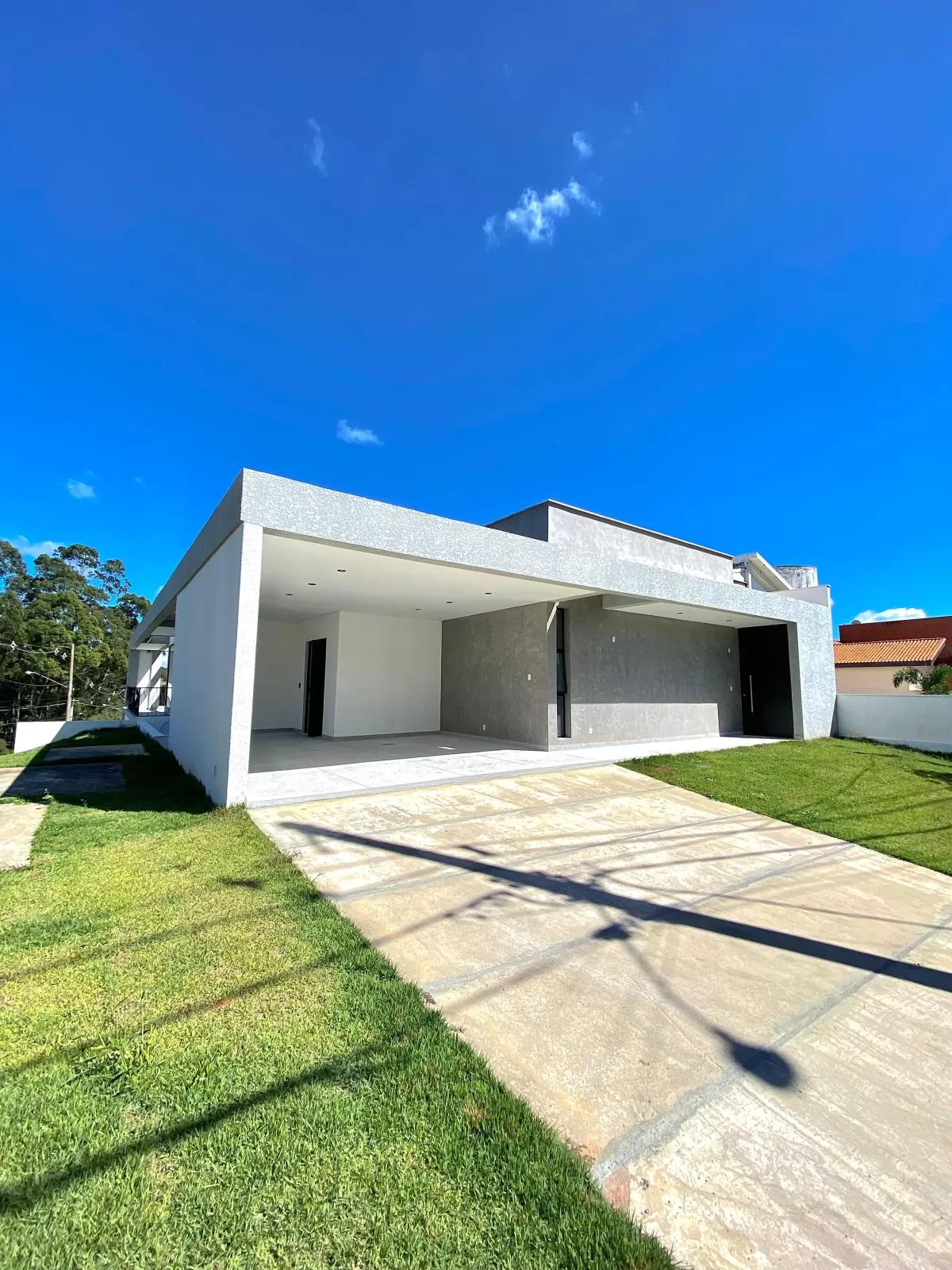Casa de Esquina à Venda no Condomínio Ibirapuera em Sorocaba/SP