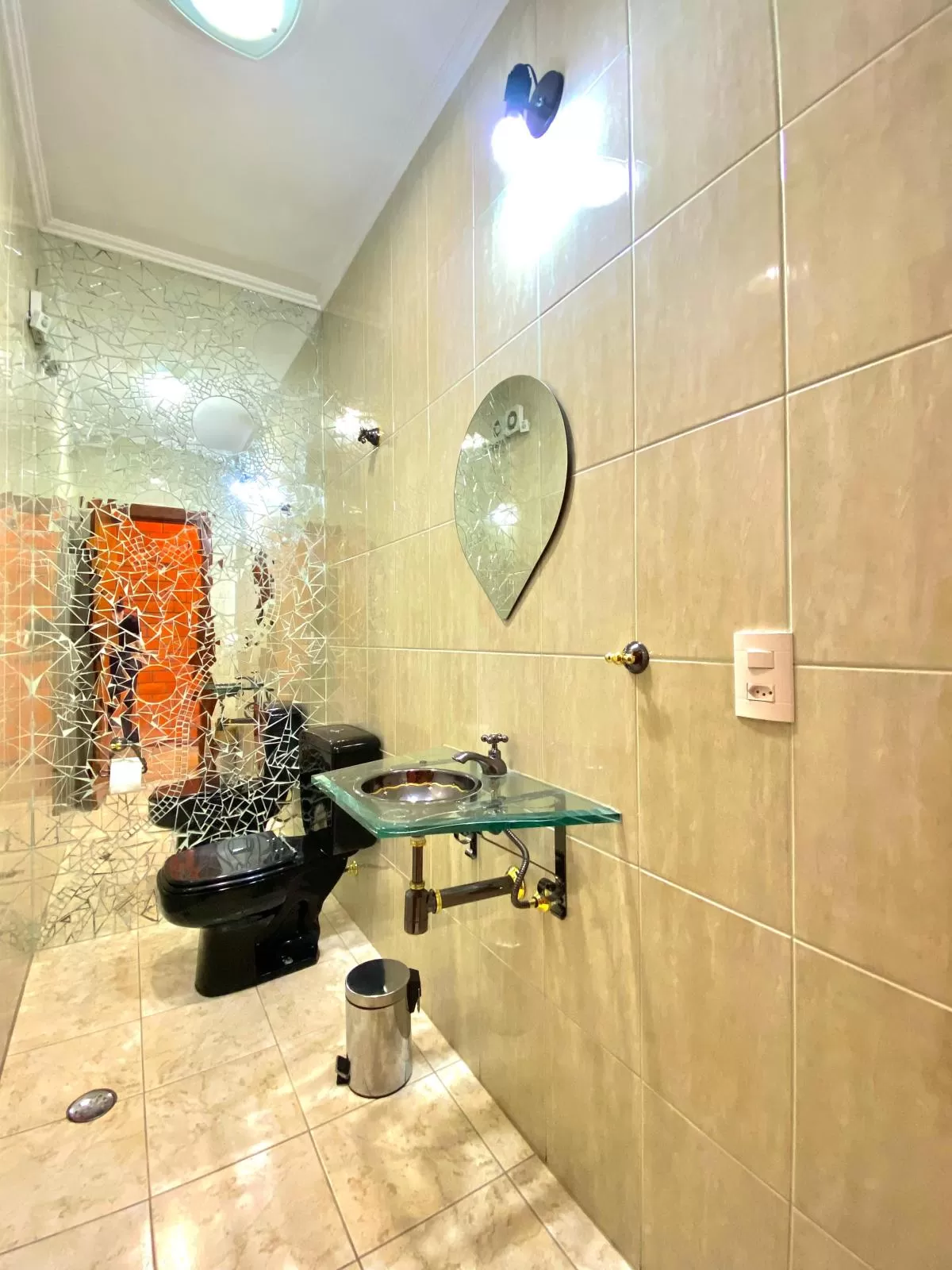 Casa à Venda na Modalidade de Porteira Fechada no Condomínio Vale do Lago em Sorocaba/SP Casa à Venda na Modalidade de Porteira Fechada no Condomínio Vale do Lago em Sorocaba/SP