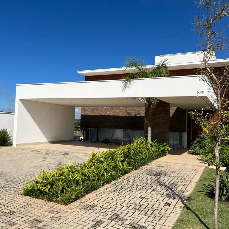 Casa à Venda e Locação no Condomínio Alphaville Nova Esplanada em Votorantim/SP