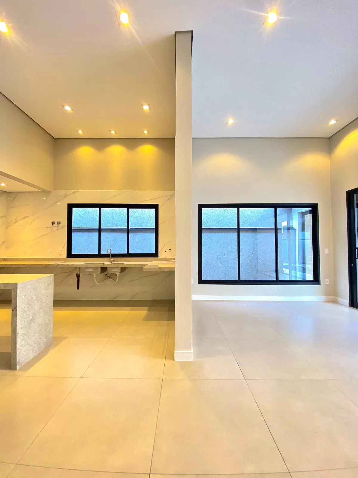 Casa Térrea de Alto Padrão à Venda no Condomínio Giverny em Sorocaba/SP Casa Térrea de Alto Padrão à Venda no Condomínio Giverny em Sorocaba/SP